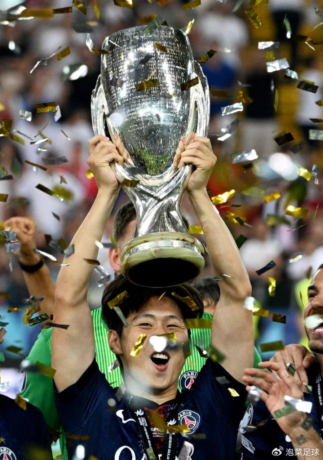 华体会体育入口欧超杯倒计时，里昂冲刺阶段完成体检，细节引发关注，引发热议，心理建设被强调的简单介绍